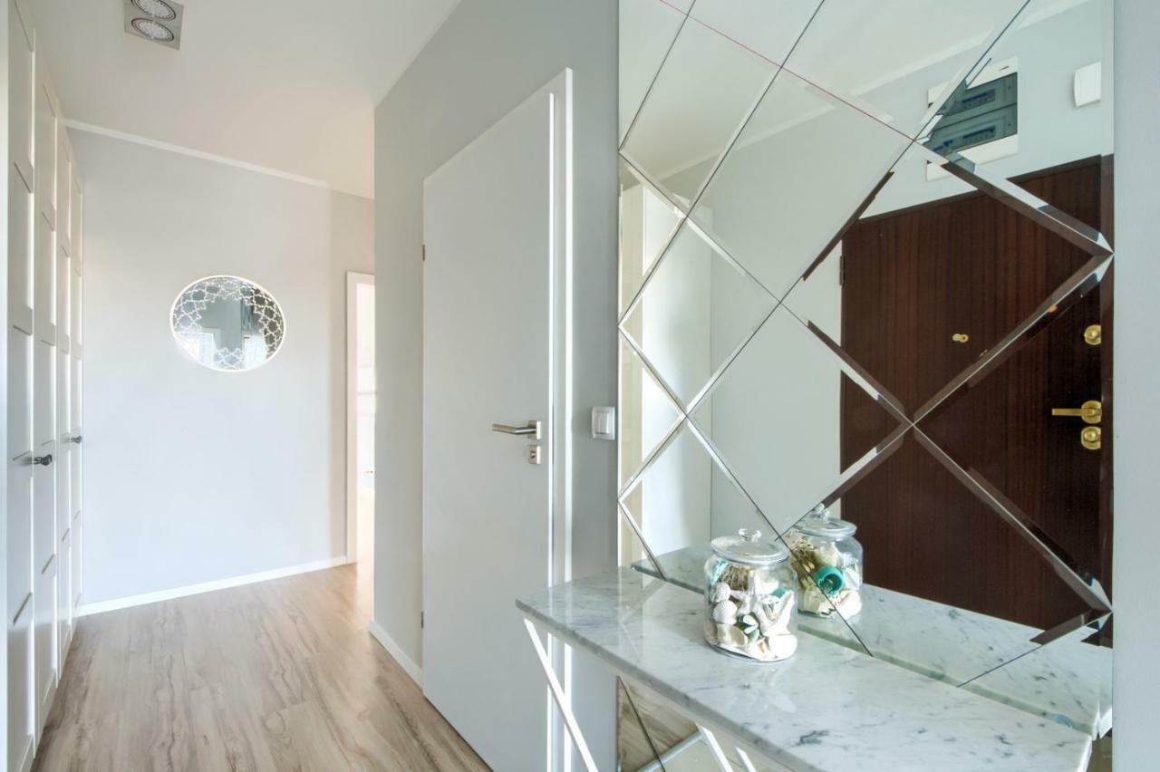 West Side Apartment Warsaw Ngoại thất bức ảnh